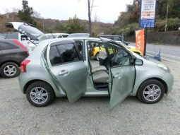 TOYOTA VITZ F 2006 full