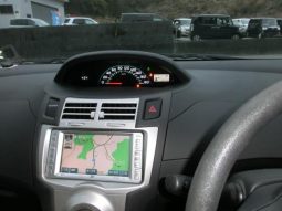 TOYOTA VITZ F 2006 full