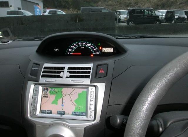 TOYOTA VITZ F 2006 full