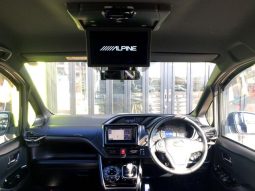 TOYOTA VOXY HYBRID ZS KIRAMEKI II 2019 full