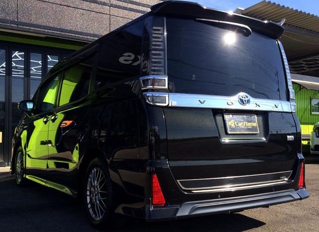 TOYOTA VOXY HYBRID ZS KIRAMEKI II 2019 full