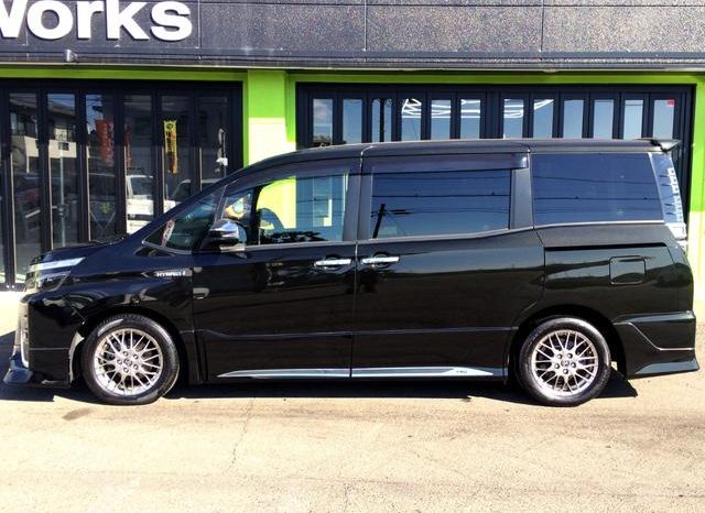 TOYOTA VOXY HYBRID ZS KIRAMEKI II 2019 full