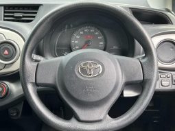 TOYOTA VITZ F 2011 full
