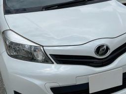 TOYOTA VITZ F 2011 full