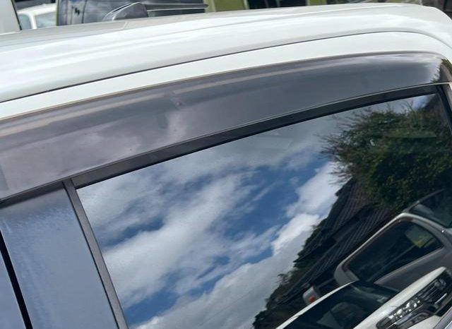 TOYOTA VITZ F 2011 full