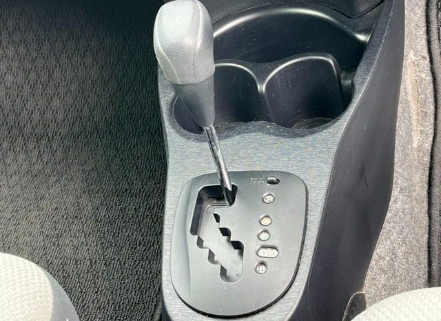 TOYOTA VITZ F 2011 full