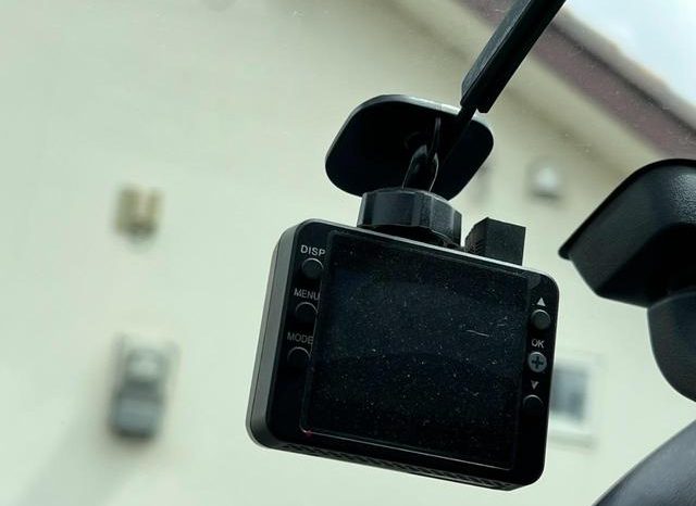 TOYOTA VITZ F 2011 full