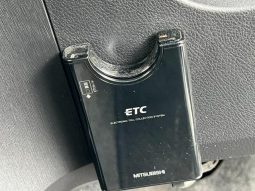 TOYOTA VITZ F 2011 full