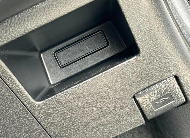 TOYOTA VITZ F 2011 full