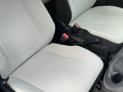 TOYOTA VITZ F 2011 full