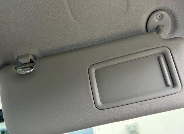 TOYOTA VITZ F 2011 full