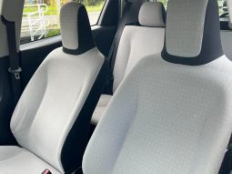 TOYOTA VITZ F 2011 full