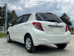 TOYOTA VITZ F 2011 full