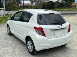 TOYOTA VITZ F 2011 full