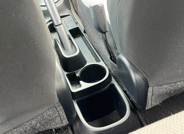 TOYOTA VITZ F 2011 full