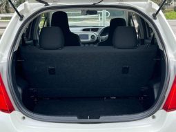 TOYOTA VITZ F 2011 full