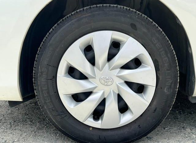 TOYOTA VITZ F 2011 full