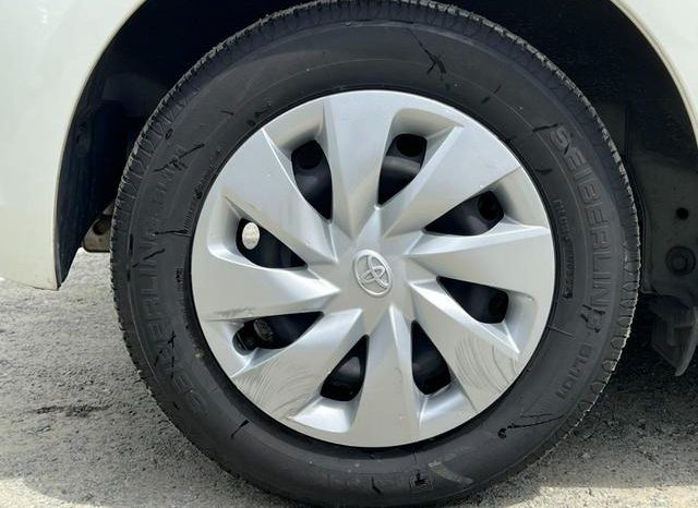 TOYOTA VITZ F 2011 full