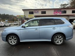 MITSUBISHI OUTLANDER PHEV G NAVI PACKAGE 2014 full