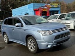 MITSUBISHI OUTLANDER PHEV G NAVI PACKAGE 2014 full