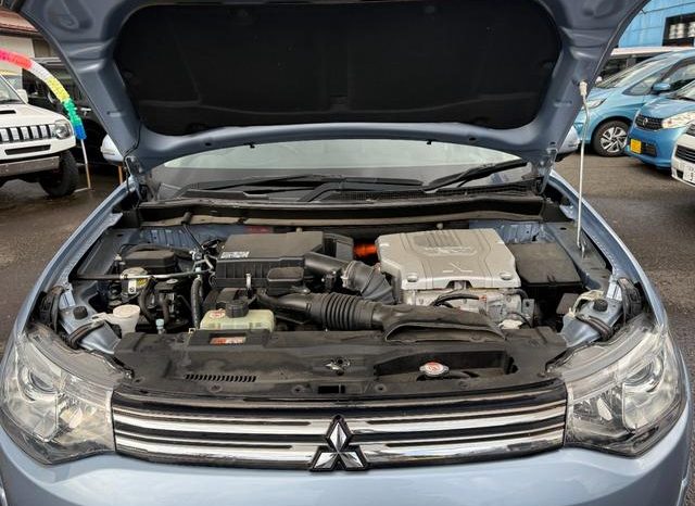 MITSUBISHI OUTLANDER PHEV G NAVI PACKAGE 2014 full