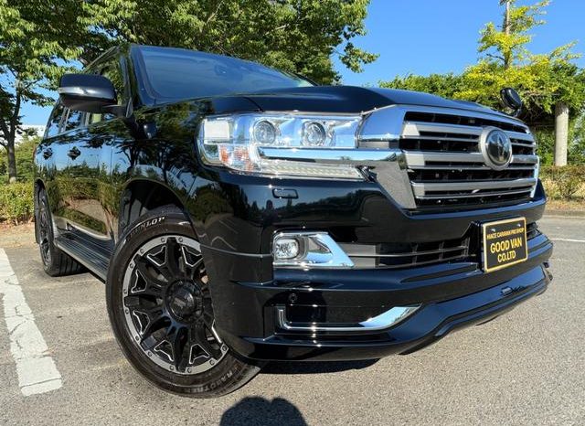 TOYOTA LAND CRUISER AX 2018 full