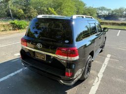 TOYOTA LAND CRUISER AX 2018 full