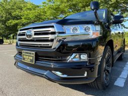 TOYOTA LAND CRUISER AX 2018 full