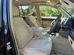 TOYOTA LAND CRUISER AX 2018 full