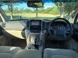 TOYOTA LAND CRUISER AX 2018 full