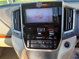 TOYOTA LAND CRUISER AX 2018 full
