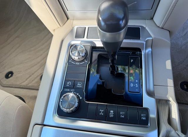 TOYOTA LAND CRUISER AX 2018 full