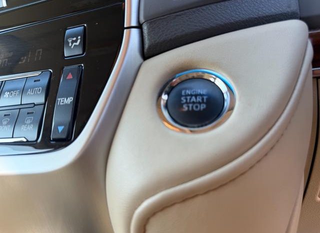 TOYOTA LAND CRUISER AX 2018 full