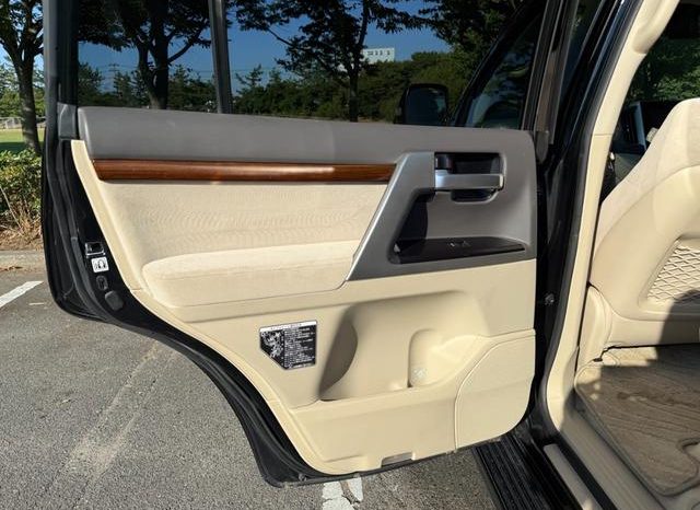 TOYOTA LAND CRUISER AX 2018 full