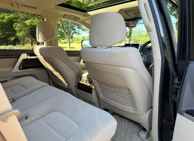 TOYOTA LAND CRUISER AX 2018 full