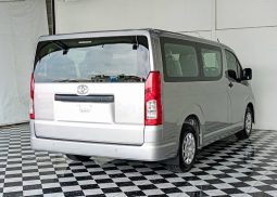 TOYOTA HIACE VAN 2019 full