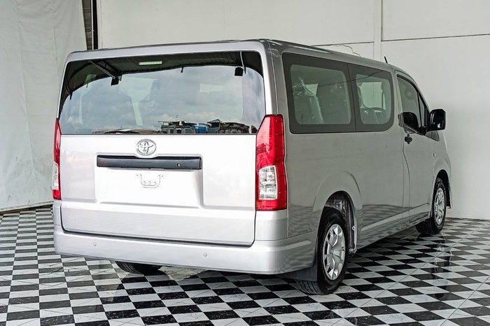 TOYOTA HIACE VAN 2019 full