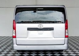 TOYOTA HIACE VAN 2019 full