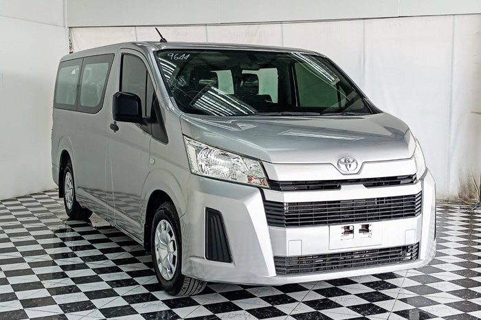 TOYOTA HIACE VAN 2019 full