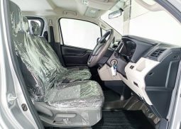 TOYOTA HIACE VAN 2019 full