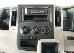 TOYOTA HIACE VAN 2019 full