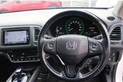 Honda Vezel 1.5 Hybrid Z Honda Sensing 2016 full