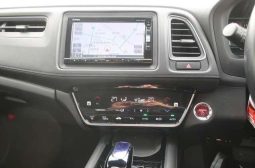 Honda Vezel 1.5 Hybrid Z Honda Sensing 2016 full