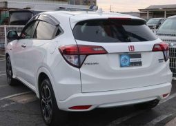 Honda Vezel 1.5 Hybrid Z Honda Sensing 2016 full