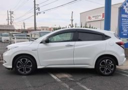 Honda Vezel 1.5 Hybrid Z Honda Sensing 2016 full