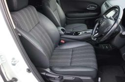 Honda Vezel 1.5 Hybrid Z Honda Sensing 2016 full