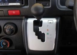 Toyota Hiace Van DX GL Package 2017 full