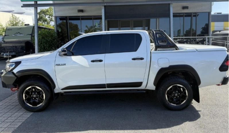 Toyota Hilux Rugged X 2019 full