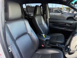 Toyota Hilux Rugged X 2019 full