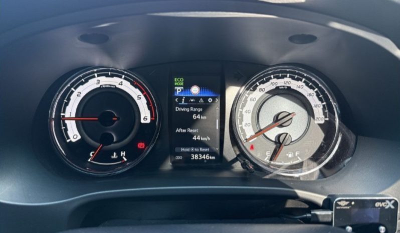 Toyota Hilux Rugged X 2019 full